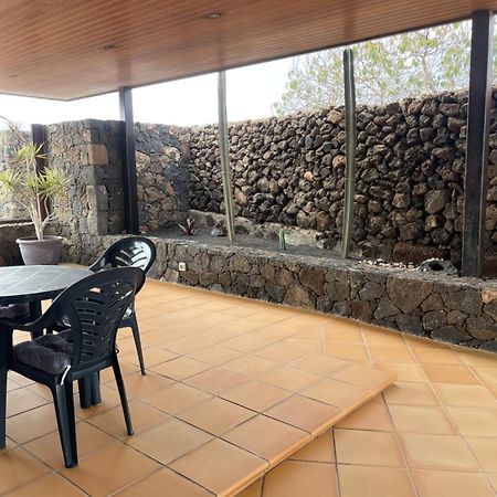 Villa Timanfaya Тинахо Екстериор снимка